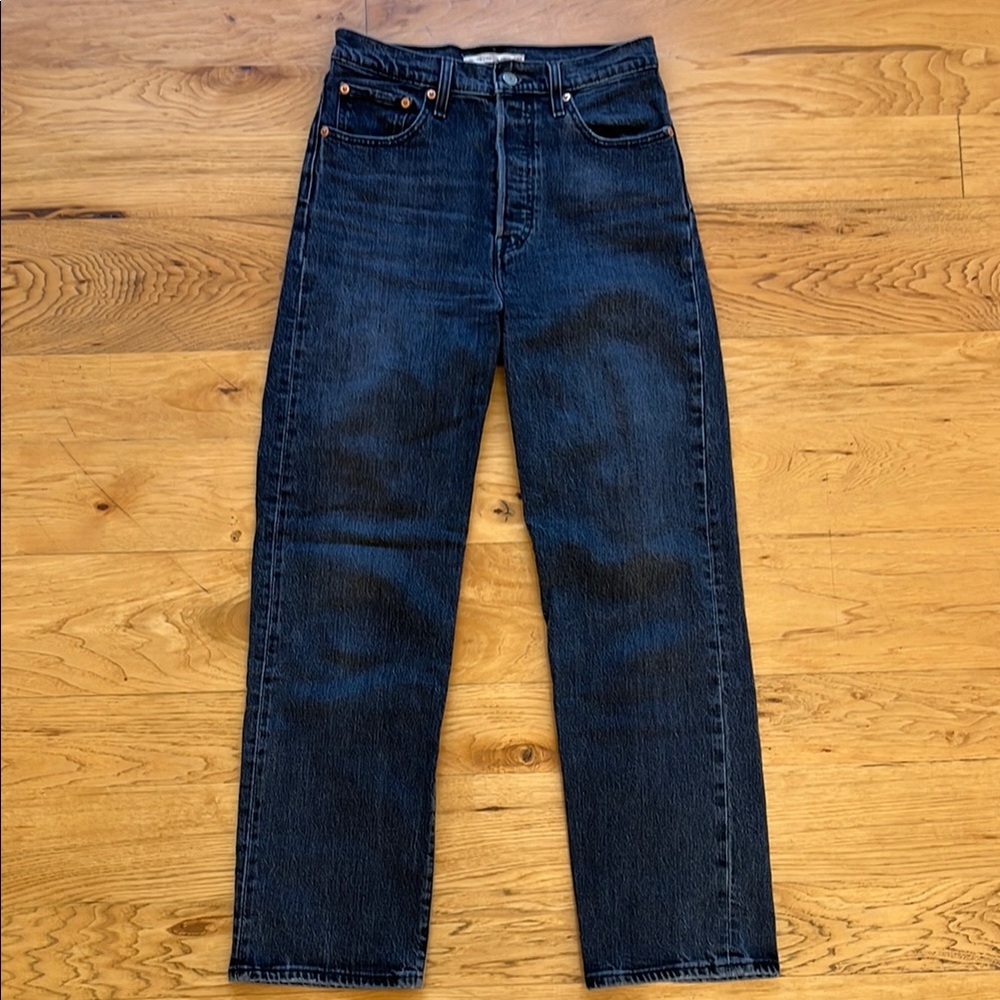 Black Levi's Ribcage Straight Ankle Jeans size 27